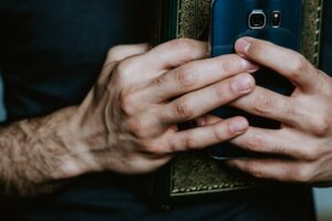 plenamente-pais-na-era-digital-1200×628-1